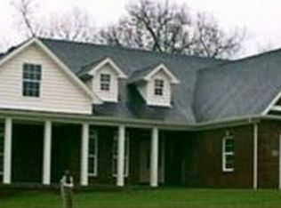 180 Lakeshore Cir, Georgetown, KY 40324