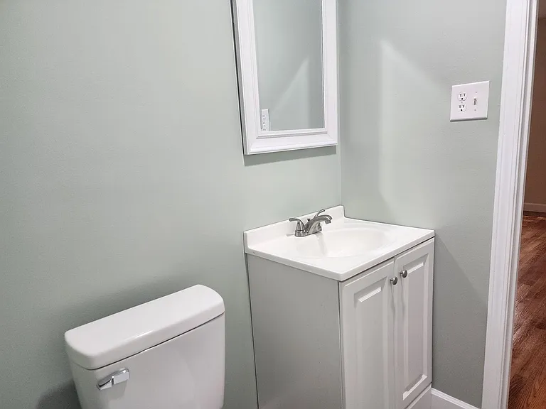 1020 N Center St — Photo 12