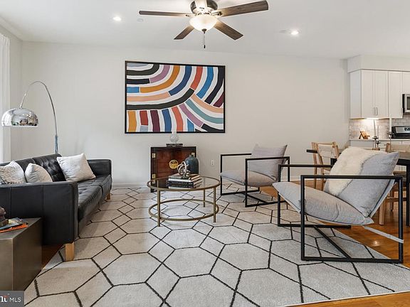 4th image of 7006 Pipers Glen Way