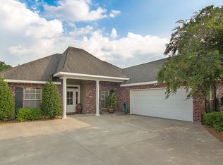 169 Tigerlily Dr, Houma, LA 70360