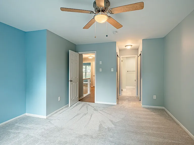 9 Oak Leaf Ln — Photo 16