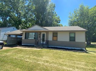 10750 Saint Cosmas Ln, Saint Ann, MO