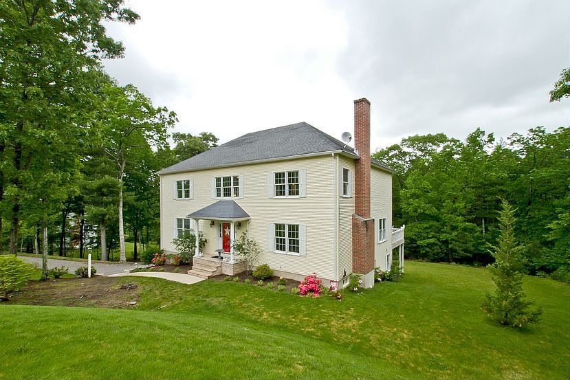1st image of 59 Fuller Pl