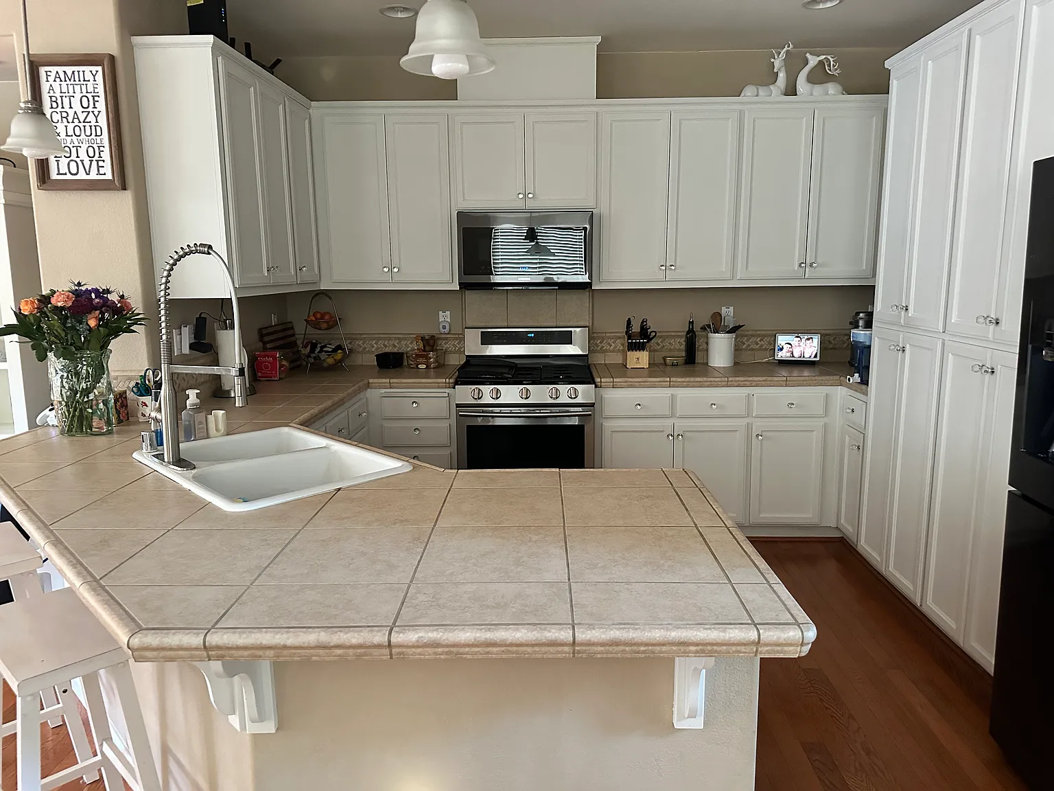 4 bed, 2.5 bath, 2752 sqft, $2,650 — Photo 3