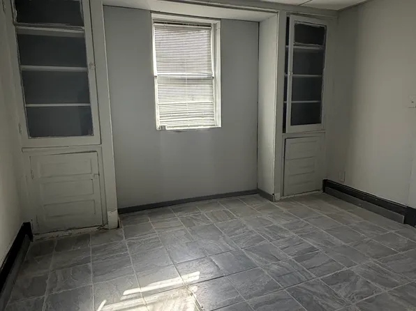 1428 E 80th St #2, Cleveland, OH 44103