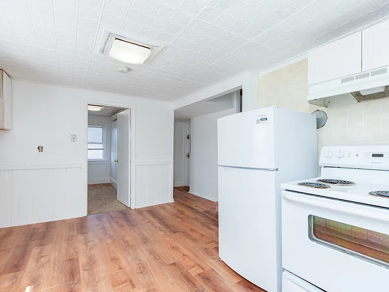 2 Williams Ct #2 — Photo 4