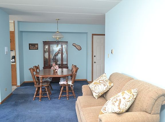 4th image of 5024 Circle Ct APT 1008