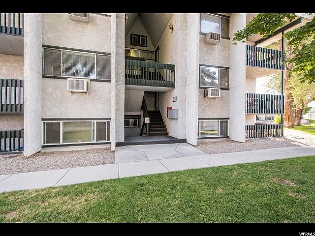 1st image of 223 Hill Ave #4