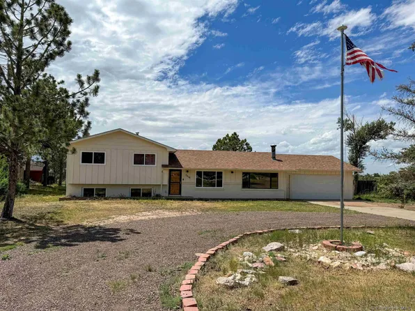 2216 Range View Ln, Laramie, WY 82070