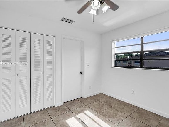 4th image of 18206 Mediterranean Blvd #5-21-5