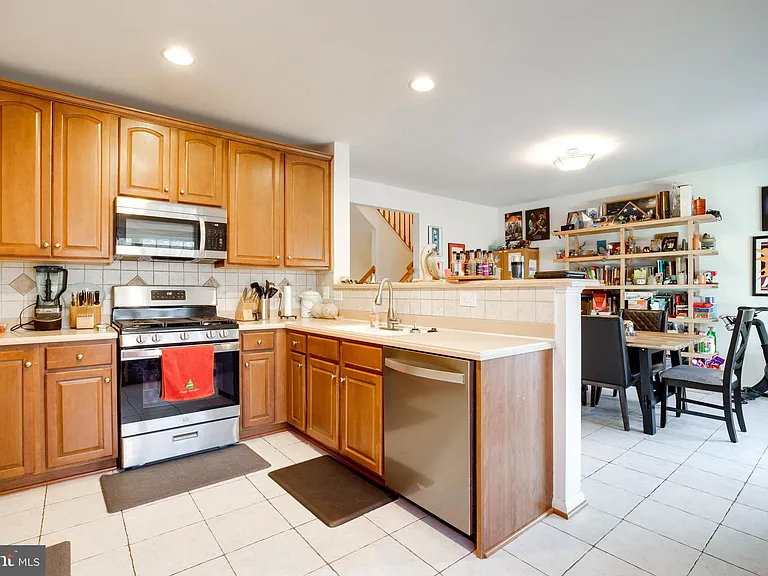 4594 Barringer Pl — Photo 4