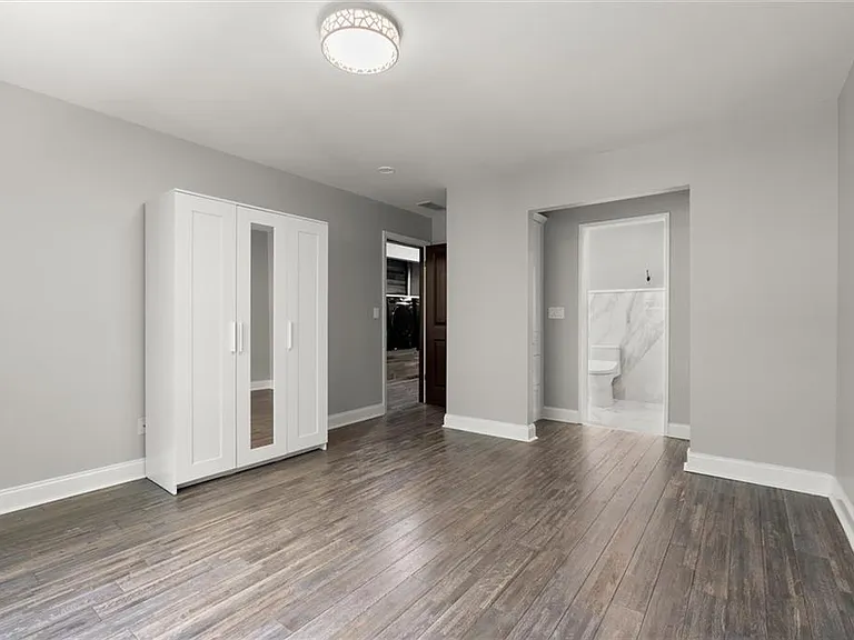 5583 Julian Pl — Photo 36