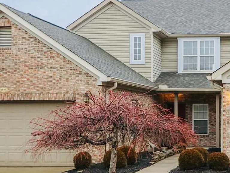 4612 Court Yard Dr — Photo 1