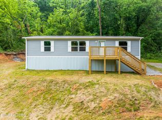 736 Mahoney Rd, Oliver Springs, TN 37840