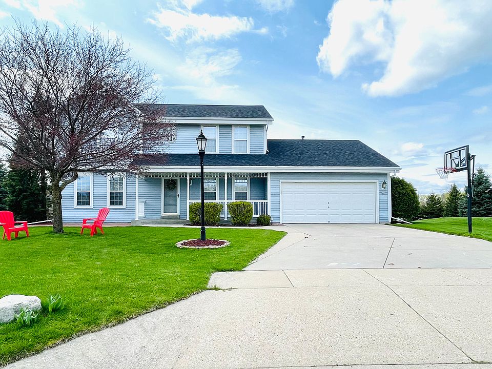 2nd image of 492 Laurelwood Ct