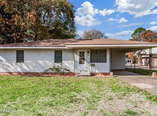 600 S Market St, Opelousas, LA 70570