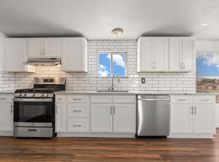 406 12th Ave NW, Rio Rancho, NM 87144