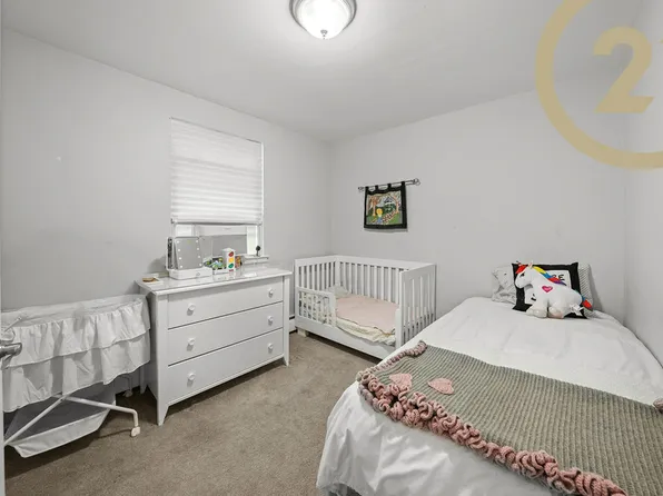 1489 East 10th Street image 7 of 22