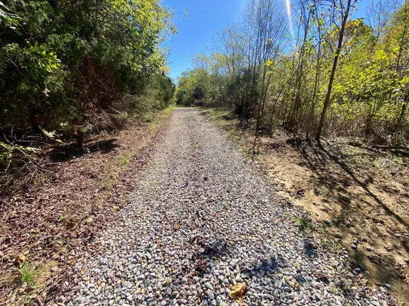 15 Lynn Morgan Rd, Seaman, OH 45679