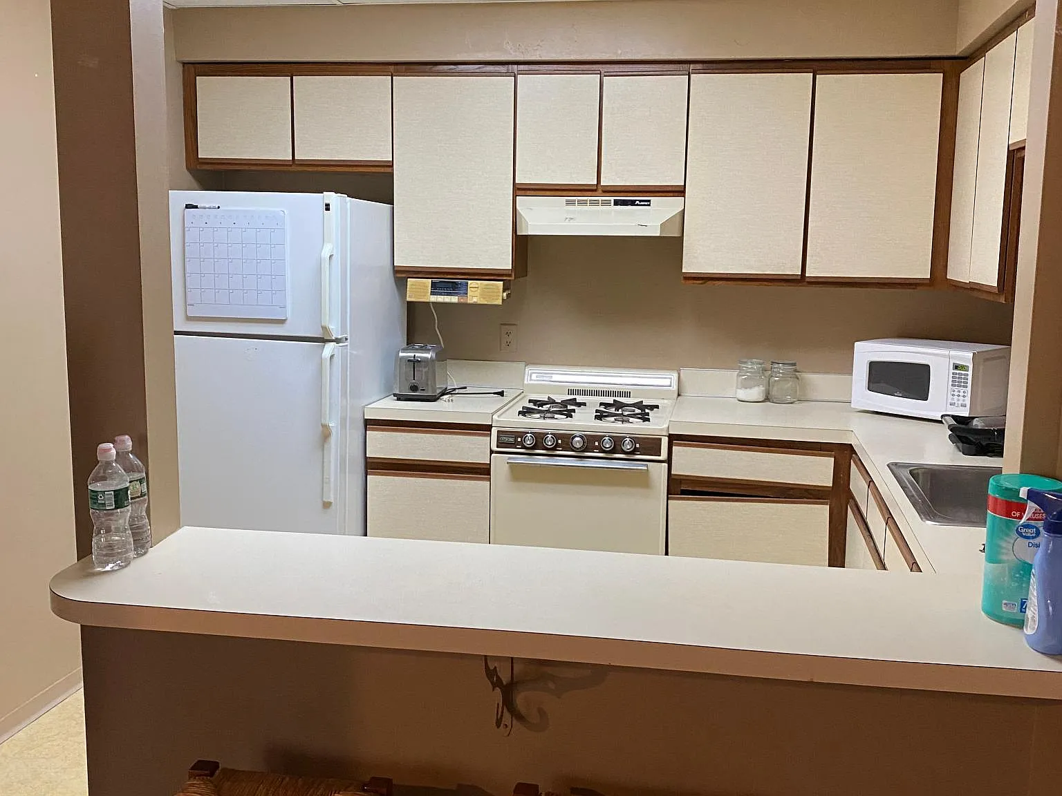 1 bed, 700 sqft, $830 — Photo 1