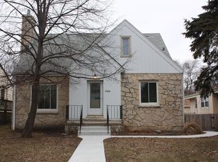 1950 W Mill Rd, Glendale, WI 53209