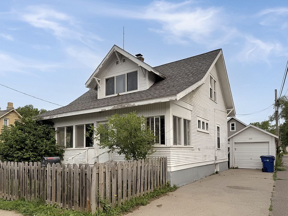 1st image of 1315 3rd St N