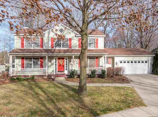 5608 Bloomfield Dr, Midland, MI 48642