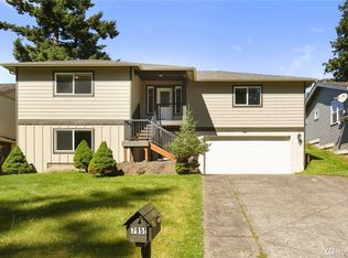 7955 E Golf Course Dr, Blaine, WA 98230