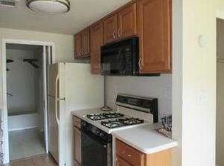 158 Cambridge Dr, Port Jefferson Station, NY 11776