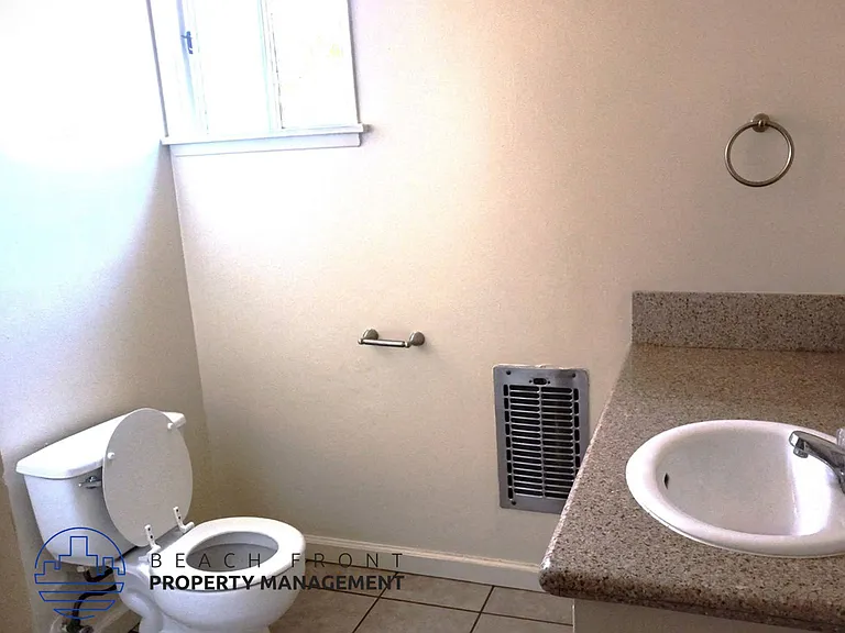 2609 Voorhees Ave — Photo 9