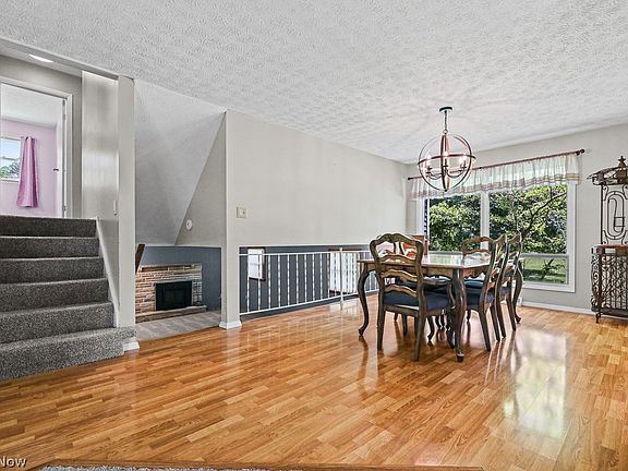 5th image of 6000 Oakhill Ave NE