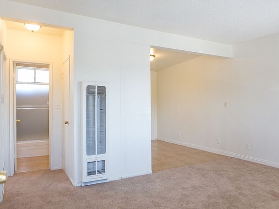 2nd image of 10930 Anzac Ave