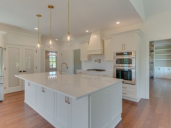 2nd image of 154 Waterford Dr Lot 25