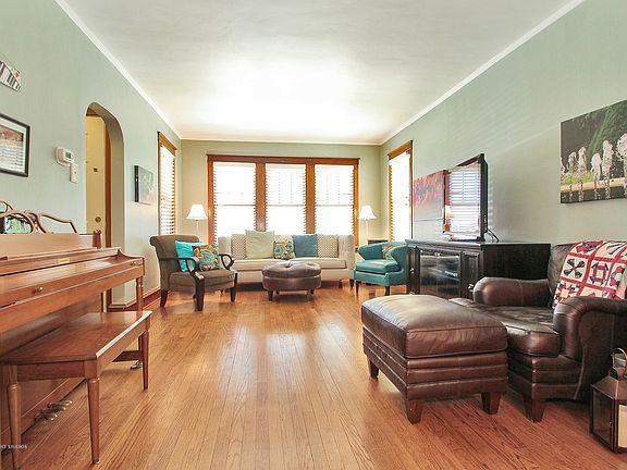 2nd image of 5978 N Manton Ave