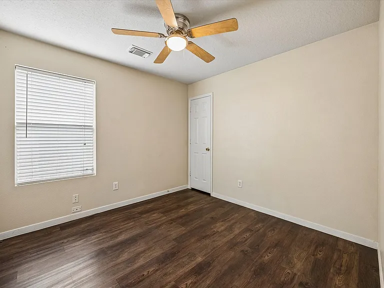 15519 Hickory Dale St — Photo 8
