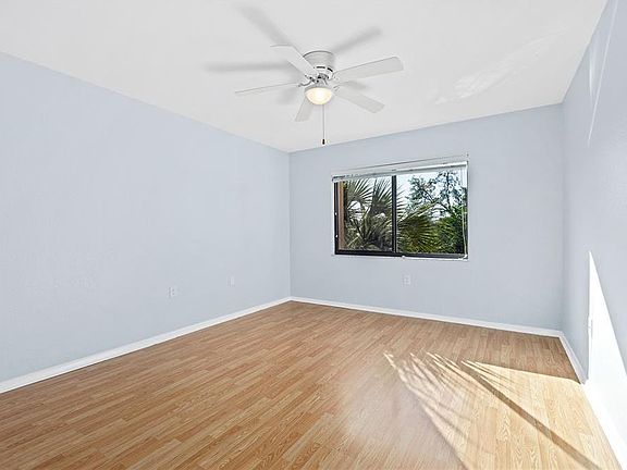 3rd image of 5310 26th St W Unit 2204