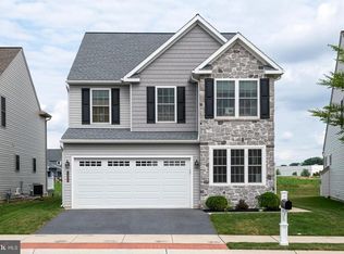 1400 Fieldstone Dr, Mount Joy, PA 17552