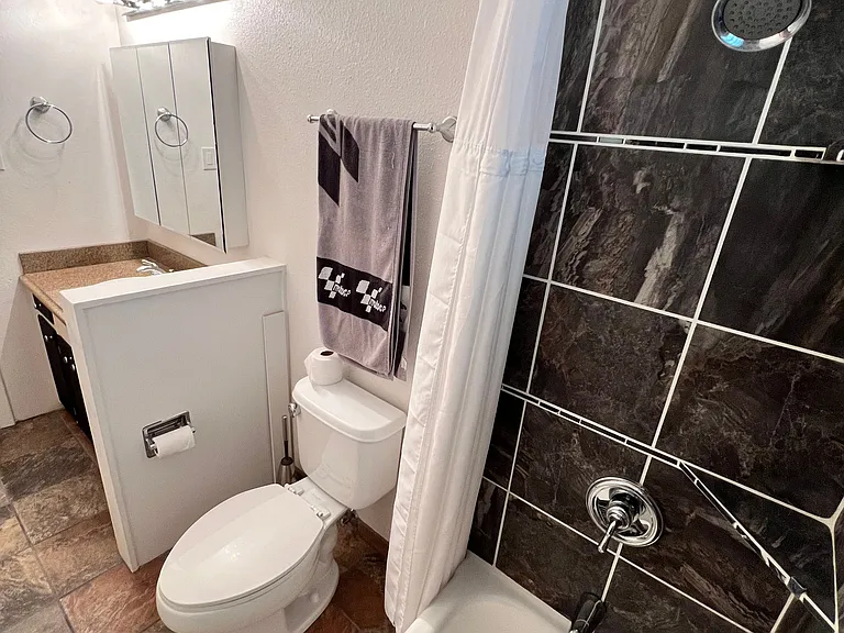 3604 Pitt St NE — Photo 17
