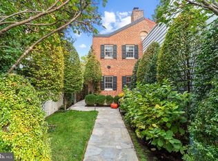 1525 34th St NW, Washington, DC 20007