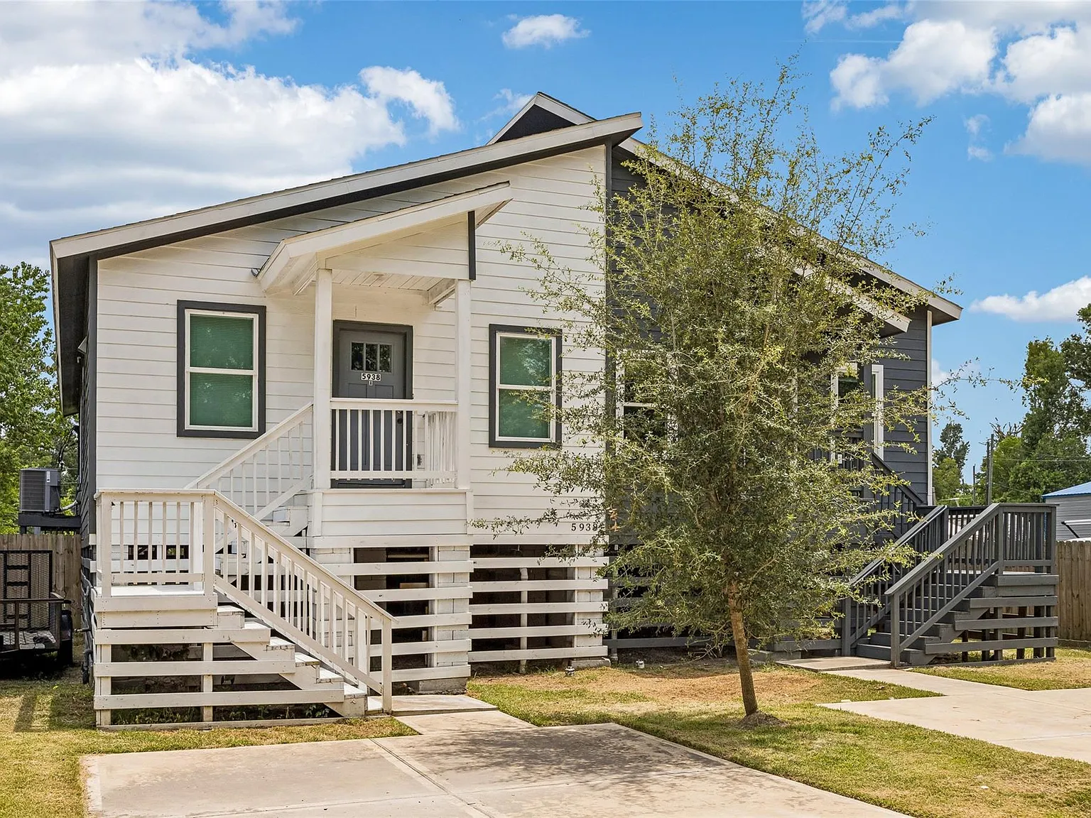 3 bed, 2.0 bath, 2530 sqft, $1,800 — Photo 3