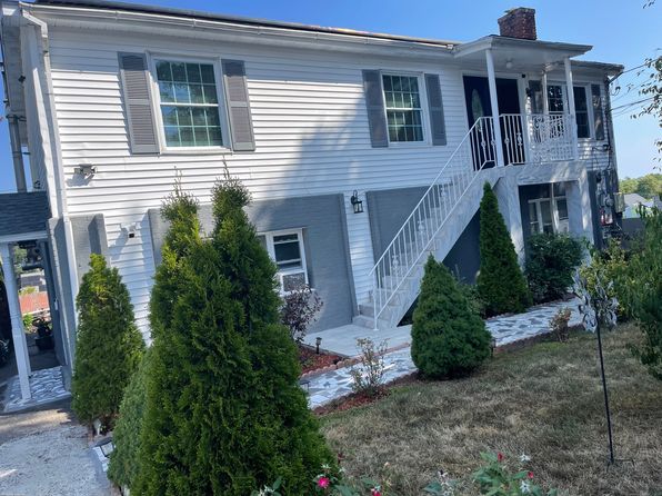 8 Elm Ct
