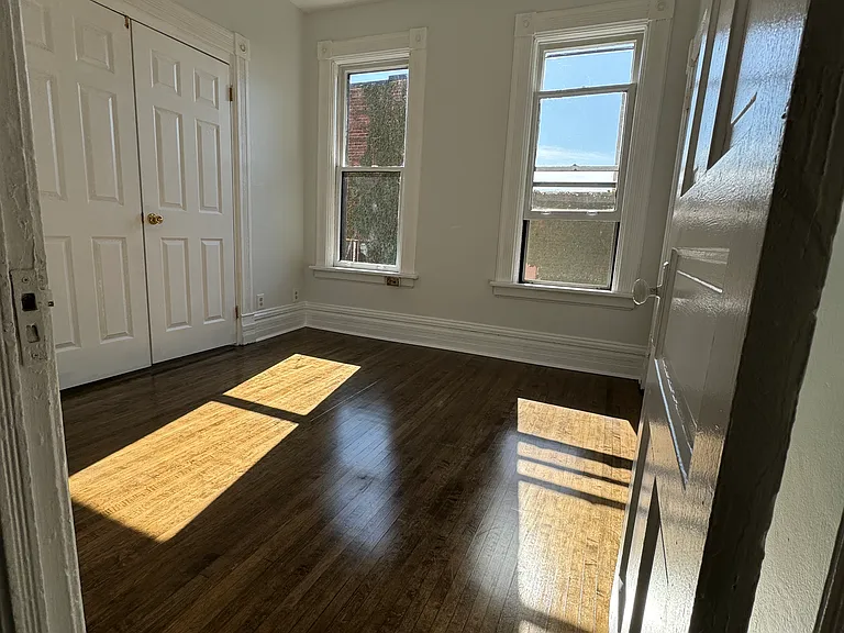 300 Douglas Ave #300 — Photo 22
