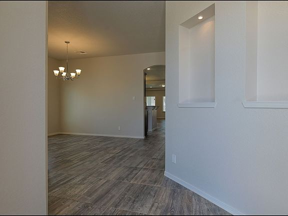 5th image of 529 Ginger Francis Ln