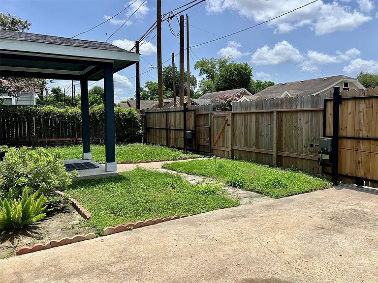 1119 Panama St — Photo 29