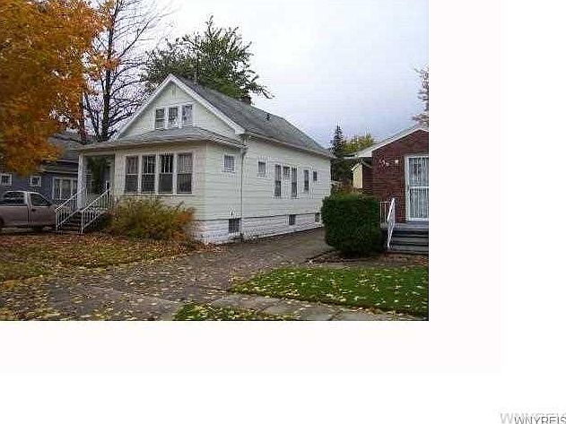 1st image of 132 Wilkes Ave