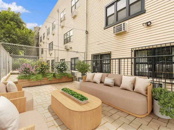 109 Pulaski Street image 4 of 10