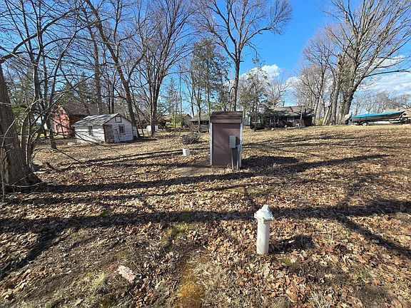 5th image of 39039 Sierra Rd