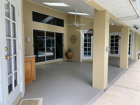 5th image of 265 Shady Oaks Cir