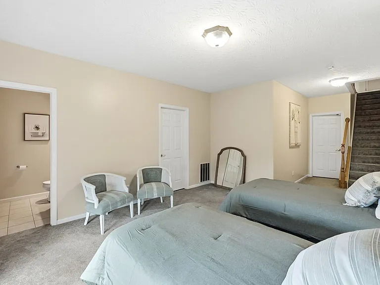 2521 Ravine St — Photo 25