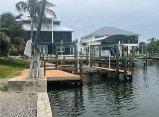 3 Palmview Blvd, Fort Myers Beach, FL 33931